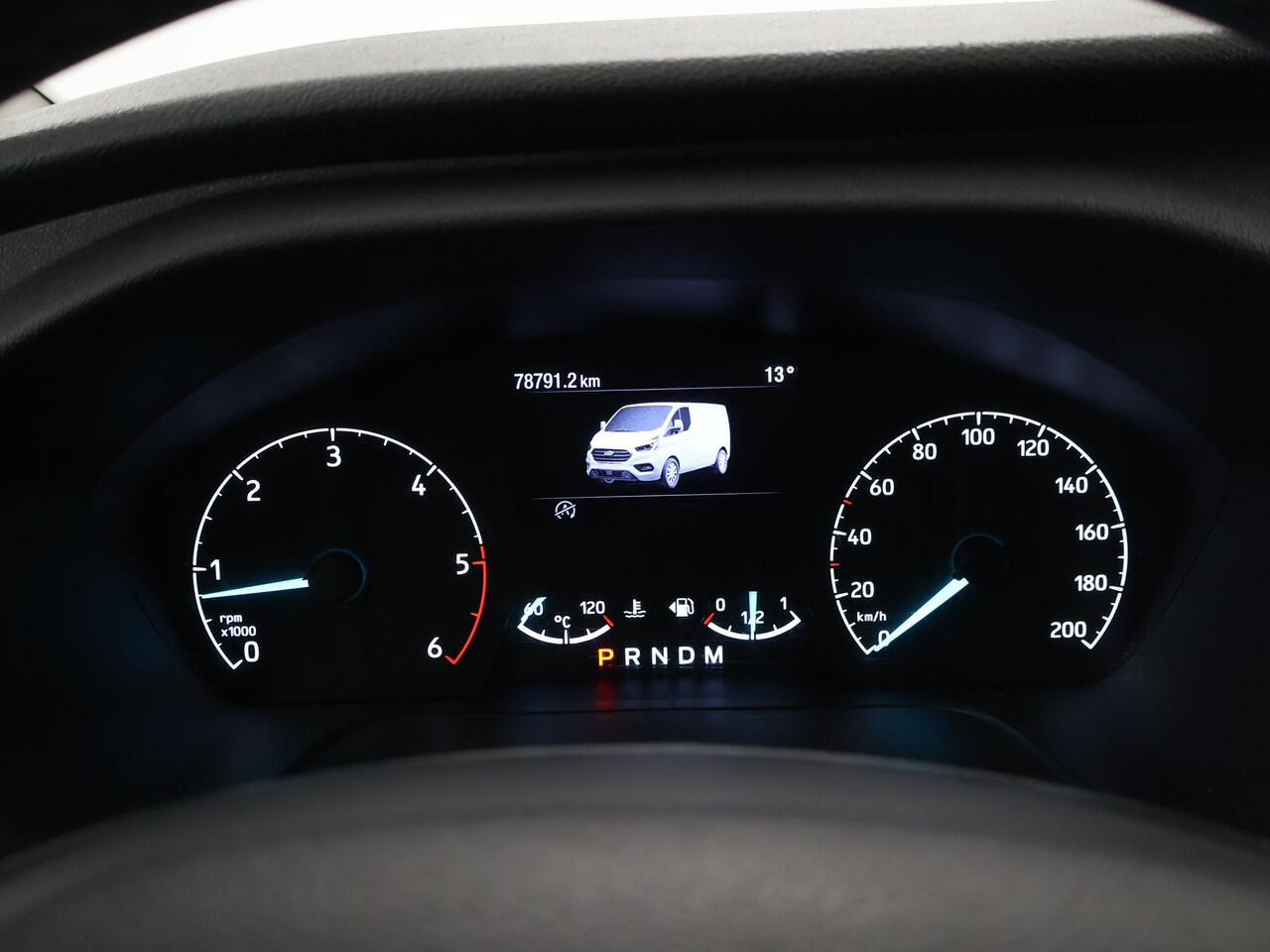 Ford TRANSIT CUSTOM 320 | 2.0 TDCI | Aut. | L2 H1 | Trend | AIRCO | CRUISE CONTROL | CAMERA | STOELVERWARMING | STOEL - STOEL | APPLE CARPLAY EN ANDROID AUTO | TREKHAAK | PARKEERSENSOREN