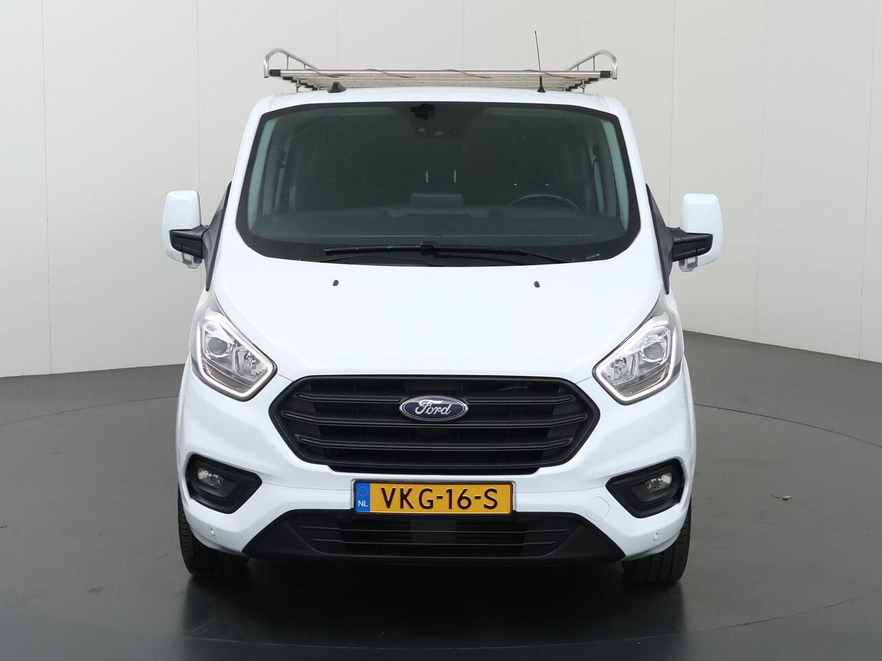 Ford TRANSIT CUSTOM 320 | 2.0 TDCI | AUT. | L2 H1 | TREND | DUBBELE CABINE | AIRCO | CRUISE CONTROL | CAMERA | STOELVERWARMING | APPLE CARPLAY / ANDROID AUTO | TREKHAAK | PARKEERSENSOREN