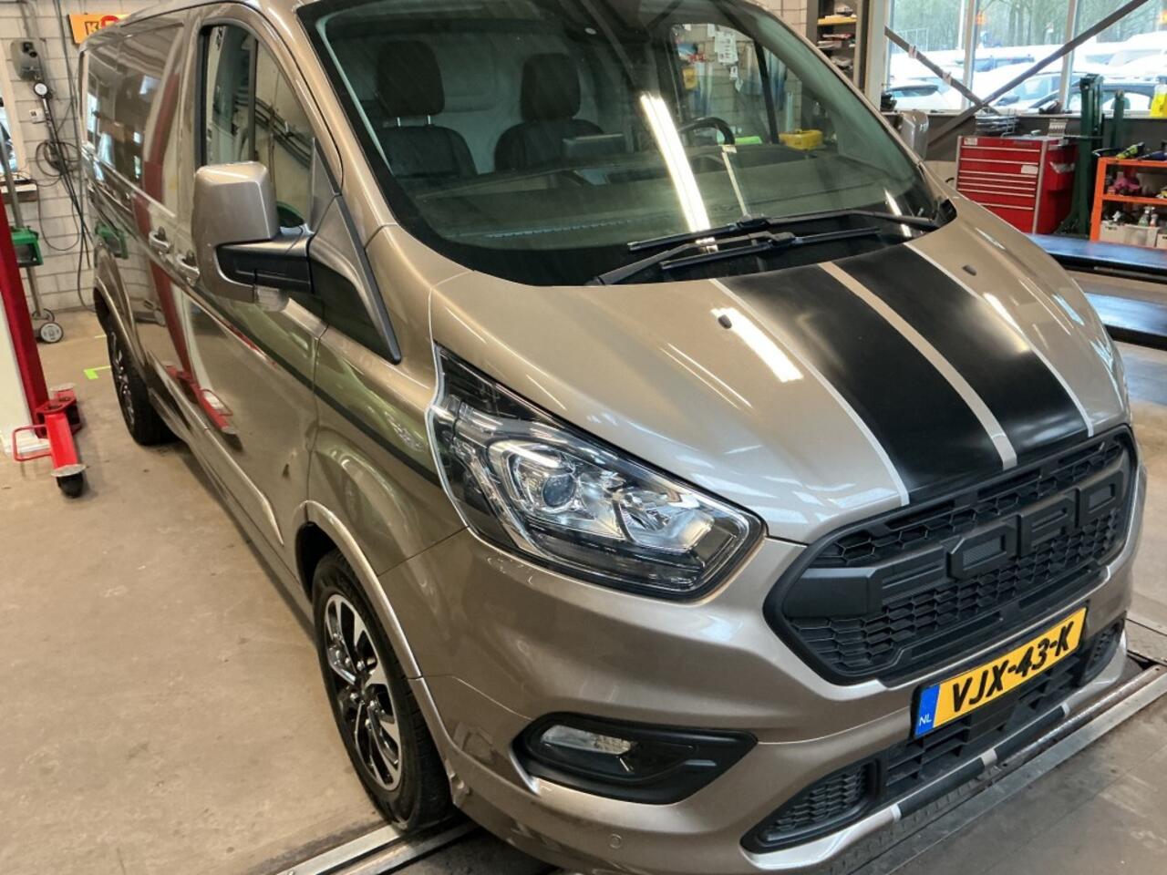 Ford TRANSIT CUSTOM 320 2.0 TDCI L2H1 SPORT