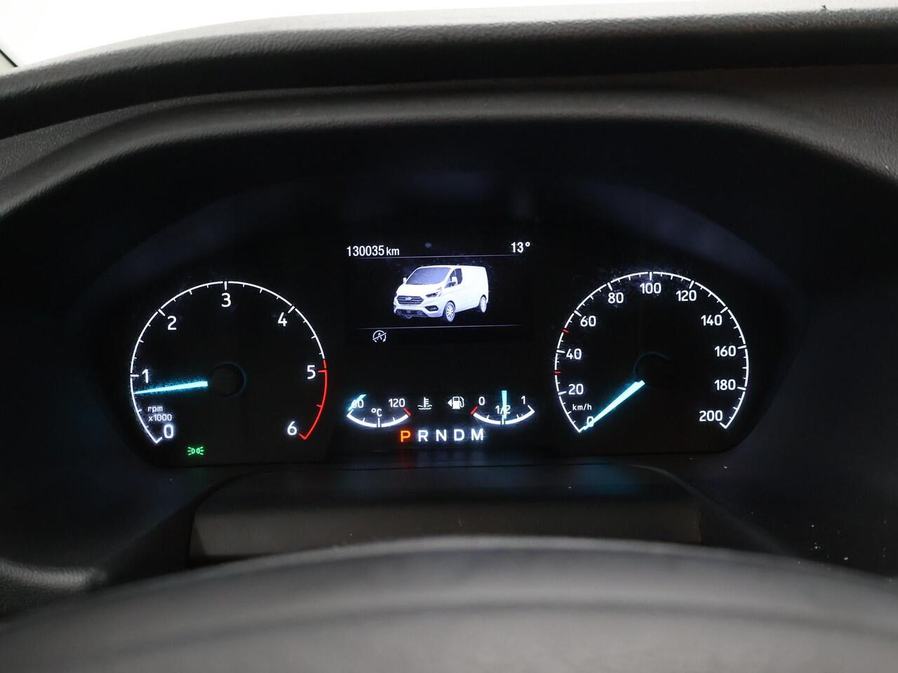 Ford TRANSIT CUSTOM 320 | 2.0 TDCI | L2 H1 | TREND | AUTOMAAT | AIRCO | CRUISE CONTROL | CAMERA | STOELVERWARMING | STOEL - STOEL | APPLE CARPLAY EN ANDROID AUTO | TREKHAAK | PARKEERSENSOREN