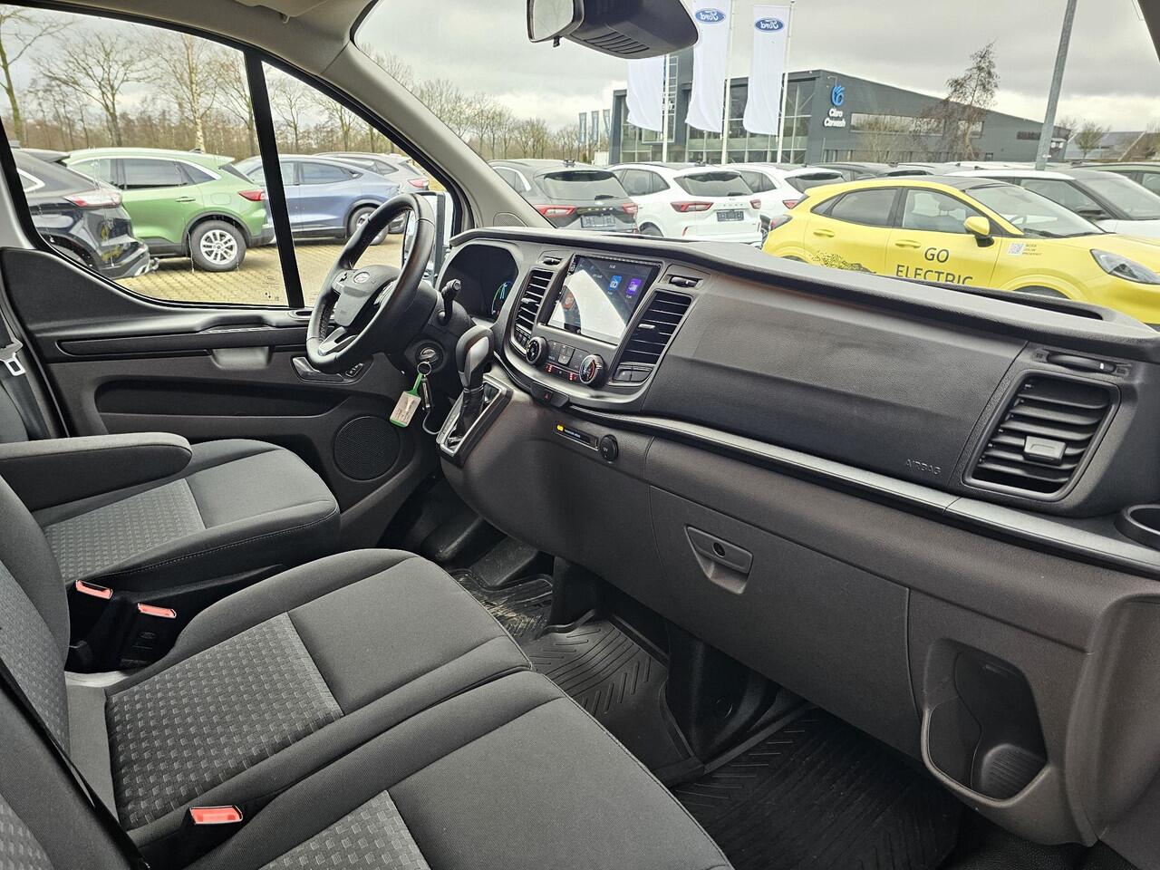 Ford TRANSIT CUSTOM 320 1.0 EcoBoost L1H1 PHEV Trend | 9-persoons | Marge Geen BTW | Stoelverwarming | Privacy glass | Scherm