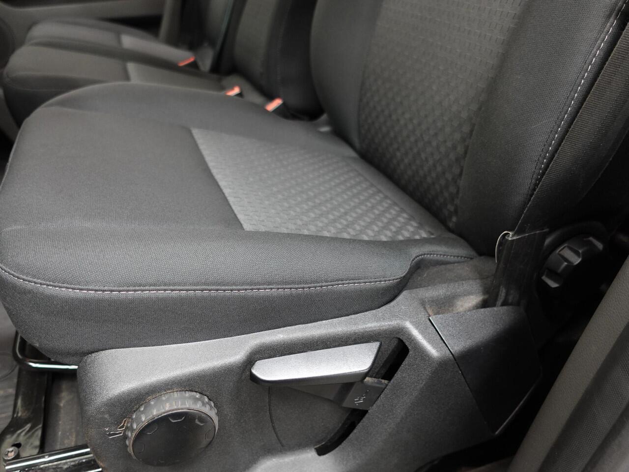 Ford TRANSIT CUSTOM 130 pk Automaat L1H1 Trend Navigatie Airco Cruise Control Camera Trekhaak