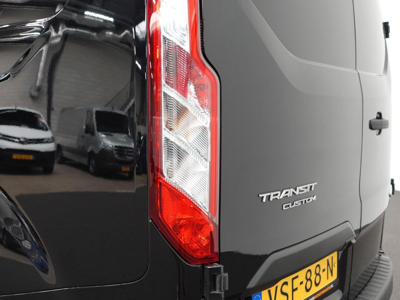 Ford TRANSIT CUSTOM 130 pk Automaat L1H1 Trend Navigatie Airco Cruise Control Camera Trekhaak
