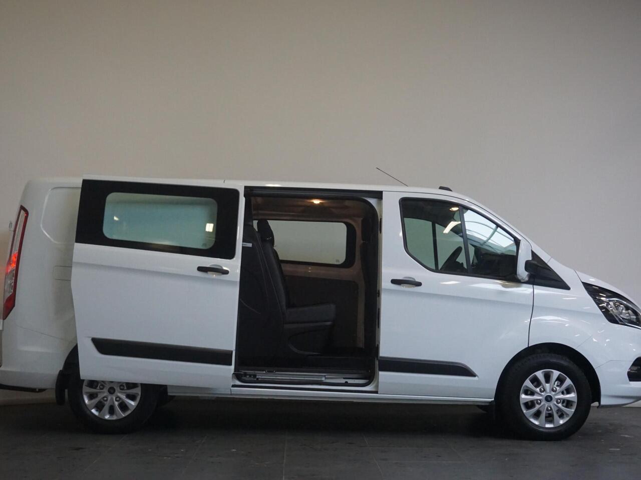 Ford TRANSIT CUSTOM 300 2.0 TDCI L2H1 Trend Dubbele Cabine Airco| Bluetooth| Navi| Trekhaak|