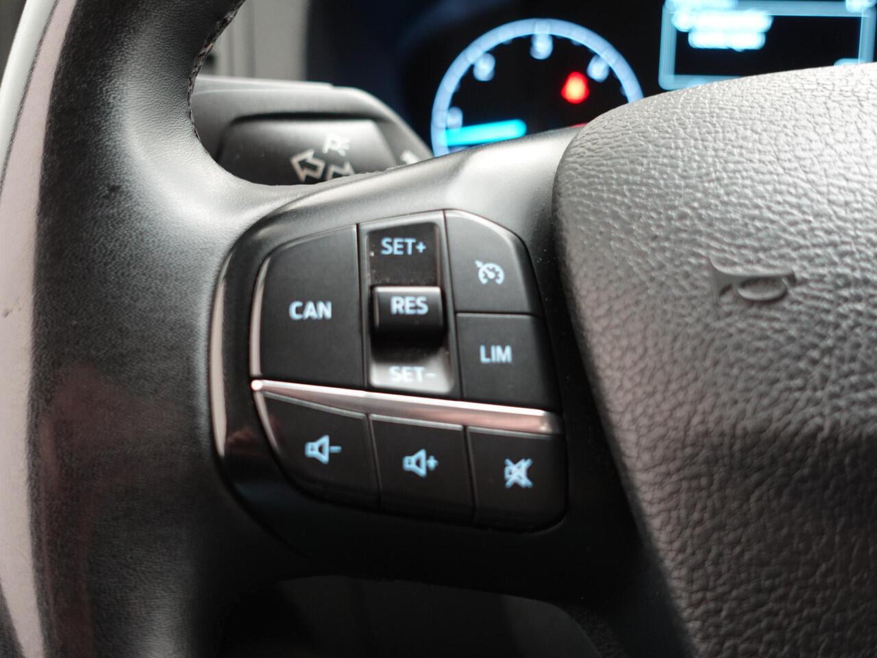 Ford TRANSIT CUSTOM 300 2.0 TDCI L2H1 Trend Dubbele Cabine Airco| Bluetooth| Navi| Trekhaak|