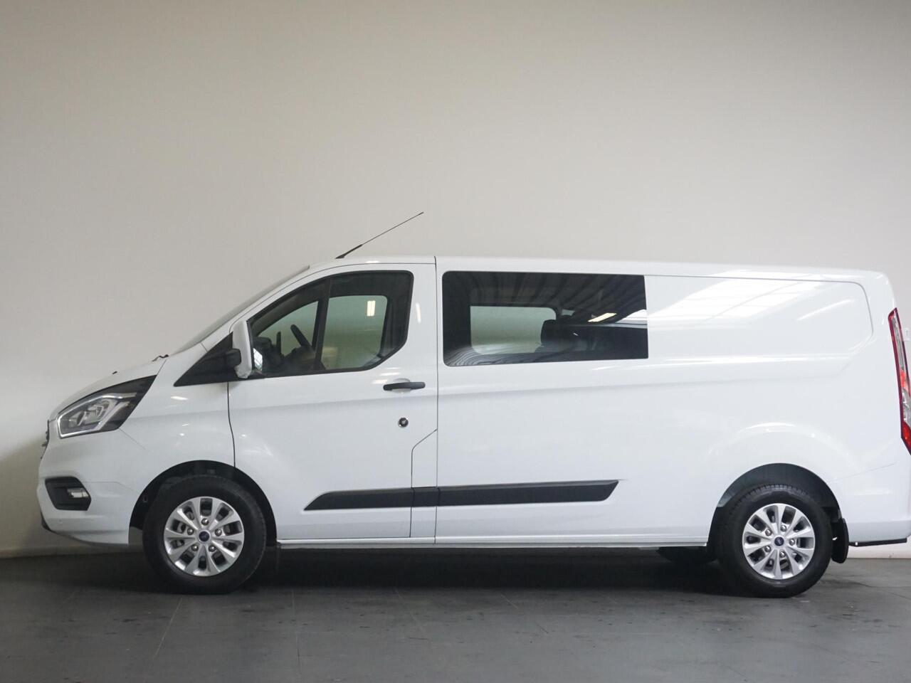 Ford TRANSIT CUSTOM 300 2.0 TDCI L2H1 Trend Dubbele Cabine Airco| Bluetooth| Navi| Trekhaak|