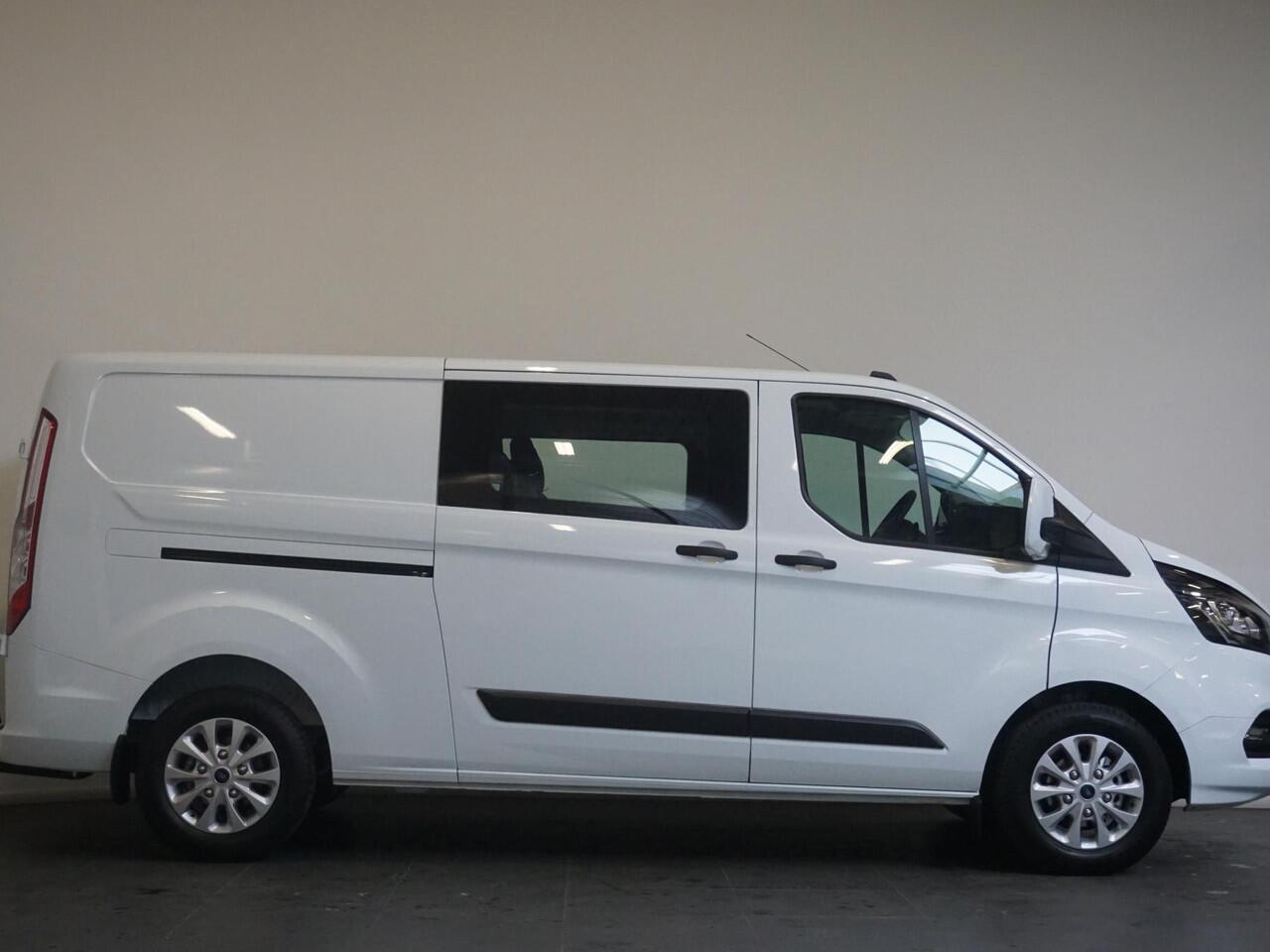 Ford TRANSIT CUSTOM 300 2.0 TDCI L2H1 Trend Dubbele Cabine Airco| Bluetooth| Navi| Trekhaak|