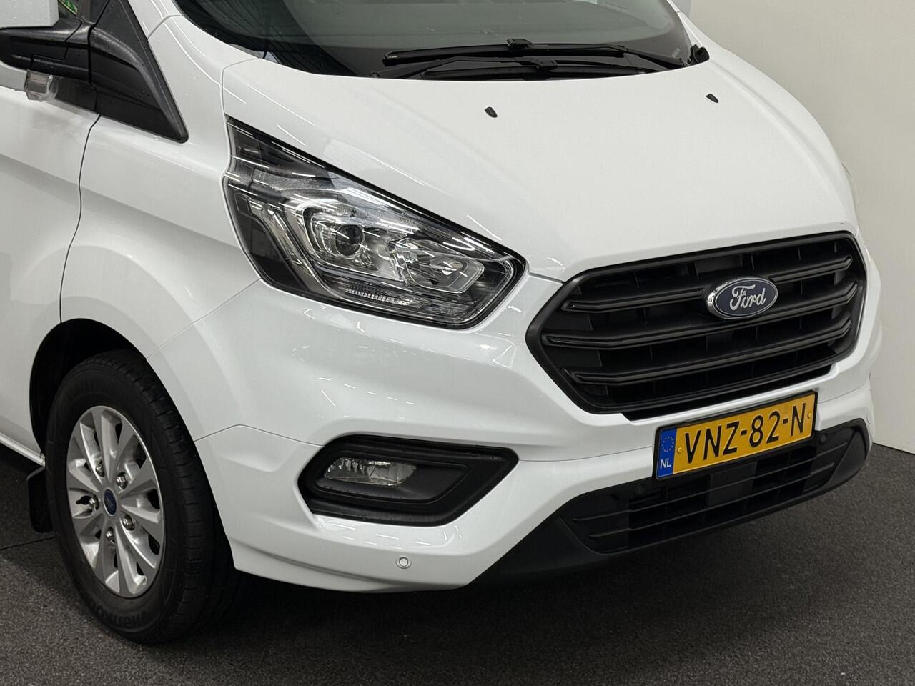 Ford TRANSIT CUSTOM L2H1 Trend 130PK Automaat Navigatie DAB Parkeersensoren Airco Camera Carplay