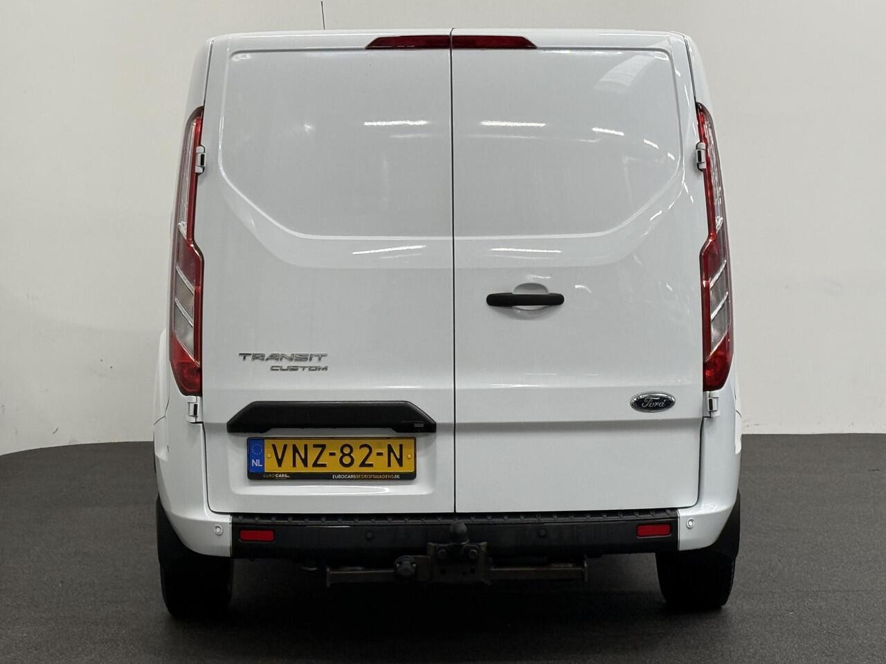 Ford TRANSIT CUSTOM L2H1 Trend 130PK Automaat Navigatie DAB Parkeersensoren Airco Camera Carplay