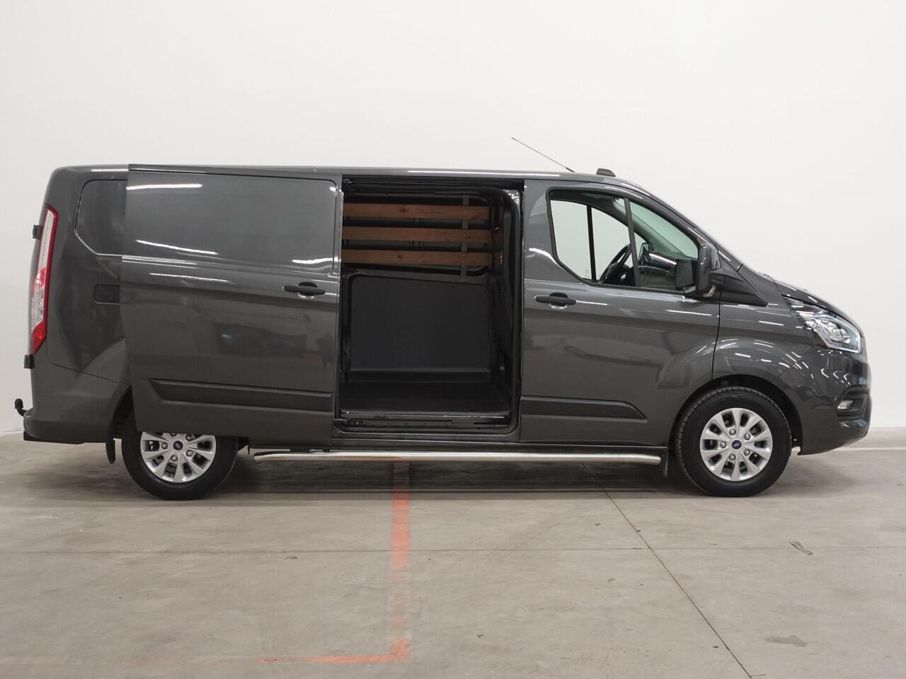 Ford TRANSIT CUSTOM 300 2.0 TDCI L2H1 Trend Automaat Airco Navigatie Cruisecontrol Camera Parkeersensoren Trekhaak