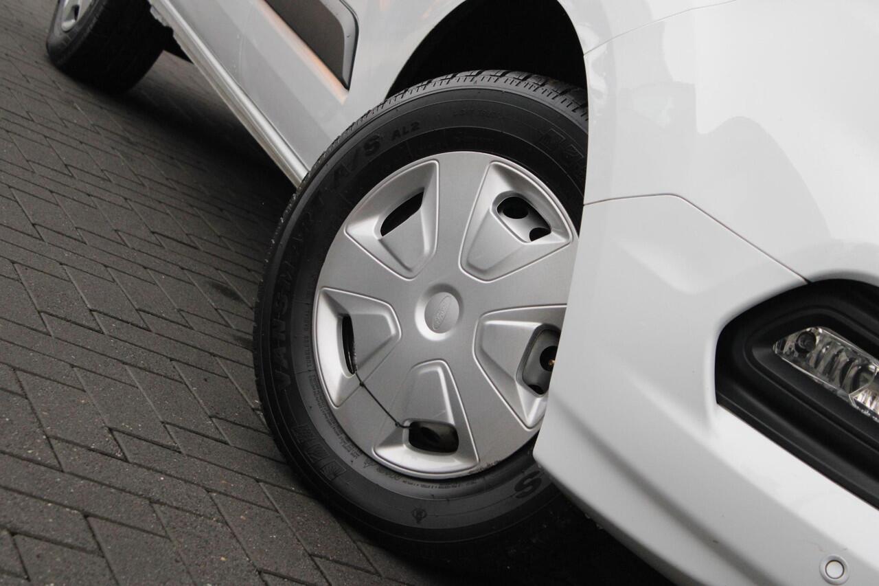 Ford TRANSIT CUSTOM 300 2.0 TDCI L1H1 Trend Zuid | 130pk | Adaptieve Cruise | Sync 3 Navigatie | Voorruit verwarming