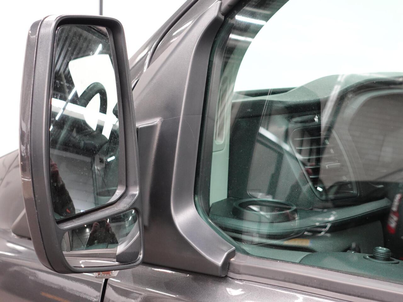 Ford TRANSIT CUSTOM 300 2.0 TDCI L2H1 Automaat Trend Edition Navigatie Cruise control Airco Camera Parkeersensoren Trekhaak