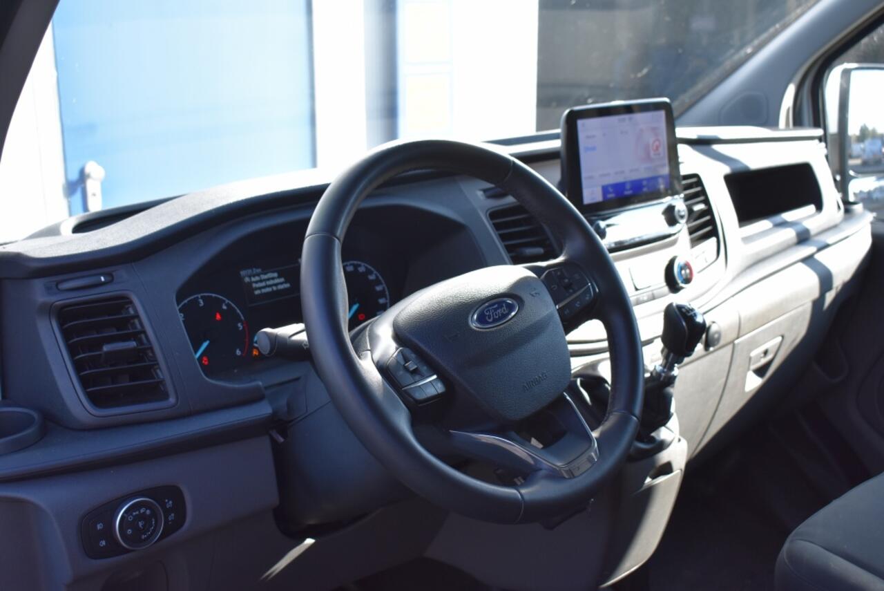 Ford TRANSIT CUSTOM 300 2.0 TDCI L2H1 Trend 170PK! 2x schuifdeur! navi!