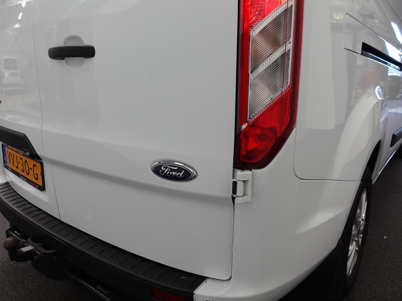 Ford TRANSIT CUSTOM 300 2.0 TDCI L2H1 Trend Automaat Navigatie Camera Airco Bluetooth Trekhaak