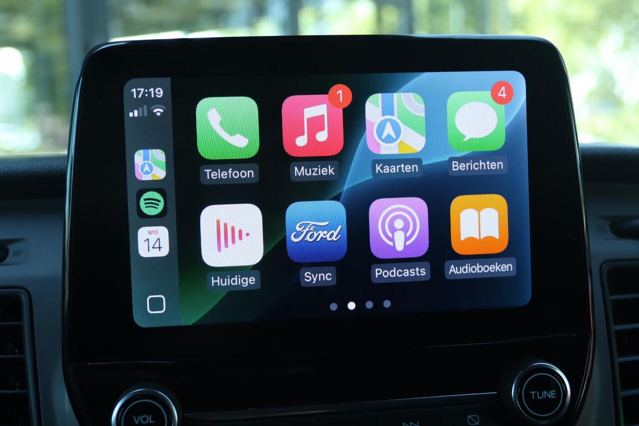 Ford TRANSIT CUSTOM 320 2.0 TDCI L2H1 TREND DC 6-PERS. | TREKHAAK | CAMERA | CARPLAY | VOORRUITVERW. | CRUISE | DAKDRAGERS