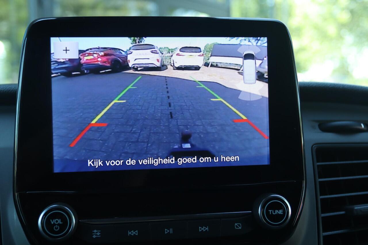 Ford TRANSIT CUSTOM 320 2.0 TDCI L2H1 TREND DC 6-PERS. | TREKHAAK | CAMERA | CARPLAY | VOORRUITVERW. | CRUISE | DAKDRAGERS