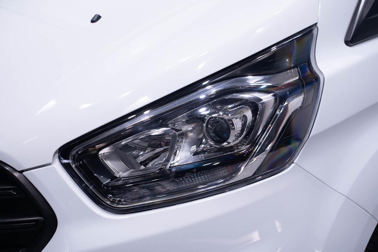 Ford TRANSIT CUSTOM 2.0 TDCi 130 pk L1H1 Trend Navi, Camera Dodehoek Assist, Laadruimte Pakket, PDC V+A, 3-Zits