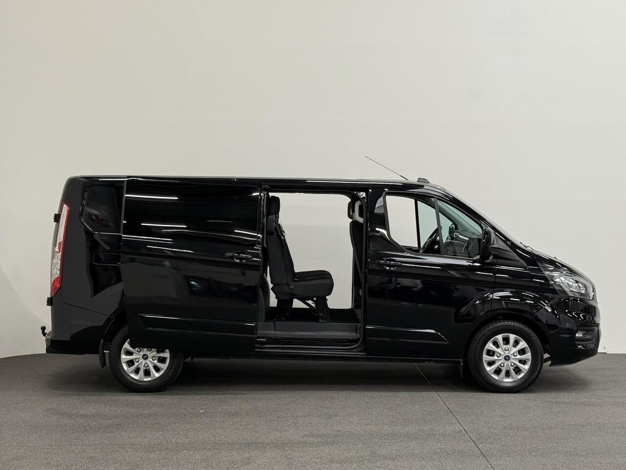 Ford TRANSIT CUSTOM 300 2.0 TDCI L2H1 Limited Dubbele cabine Automaat Navi Airco 2 Schuifdeuren Trekhaak PDC Carplay DAB