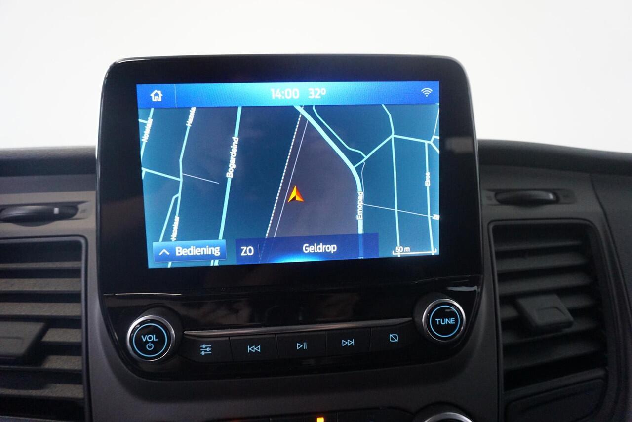 Ford TRANSIT CUSTOM 300 L2H1 Trend Dubbele Cabine Automaat Airco Navigatie Cruise control Camera Parkeersensoren