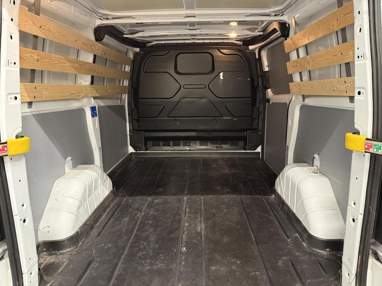 Ford TRANSIT CUSTOM 280 2.0 TDCI L1H1 Trend Airco Bluetooth Navi 3zits Trekhaak PDC