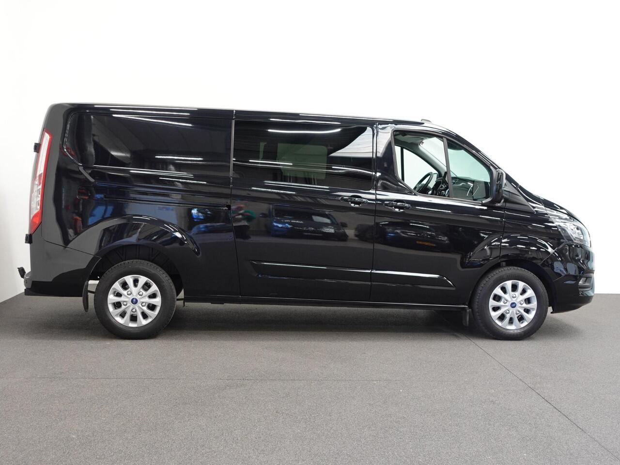 Ford TRANSIT CUSTOM 300 2.0 TDCI L2H1 Dubbele Cabine Automaat Navi Airco 2 Schuifdeuren Trekhaak Parkeersensoren Carplay