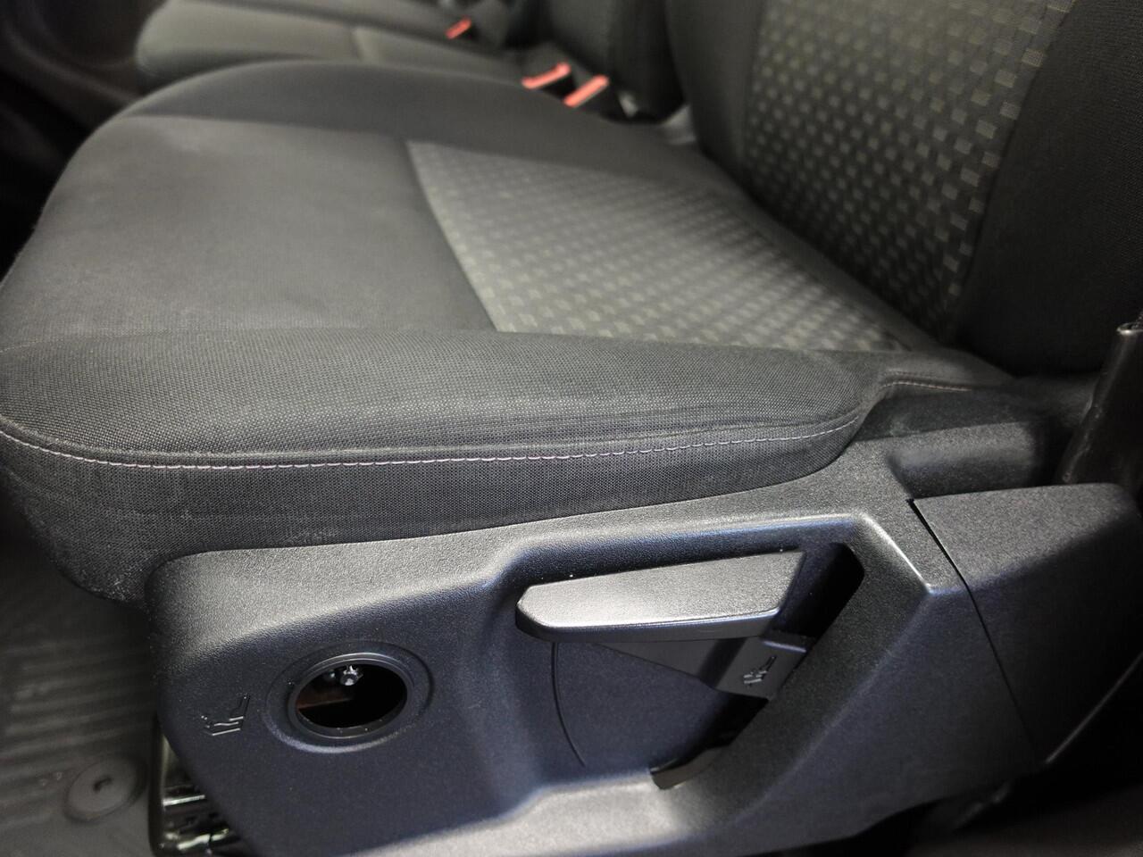 Ford TRANSIT CUSTOM 300 2.0 TDCI L2H1 Trend Automaat Airco Navigatie Cruisecontrol Camera Parkeersensoren