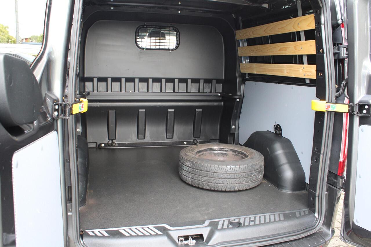 Ford TRANSIT CUSTOM 320 2.0 TDCI L2H1 Limited DC | SCI | 6-zits | Stoelverwarming | Trekhaak | Camera | Raptor grille