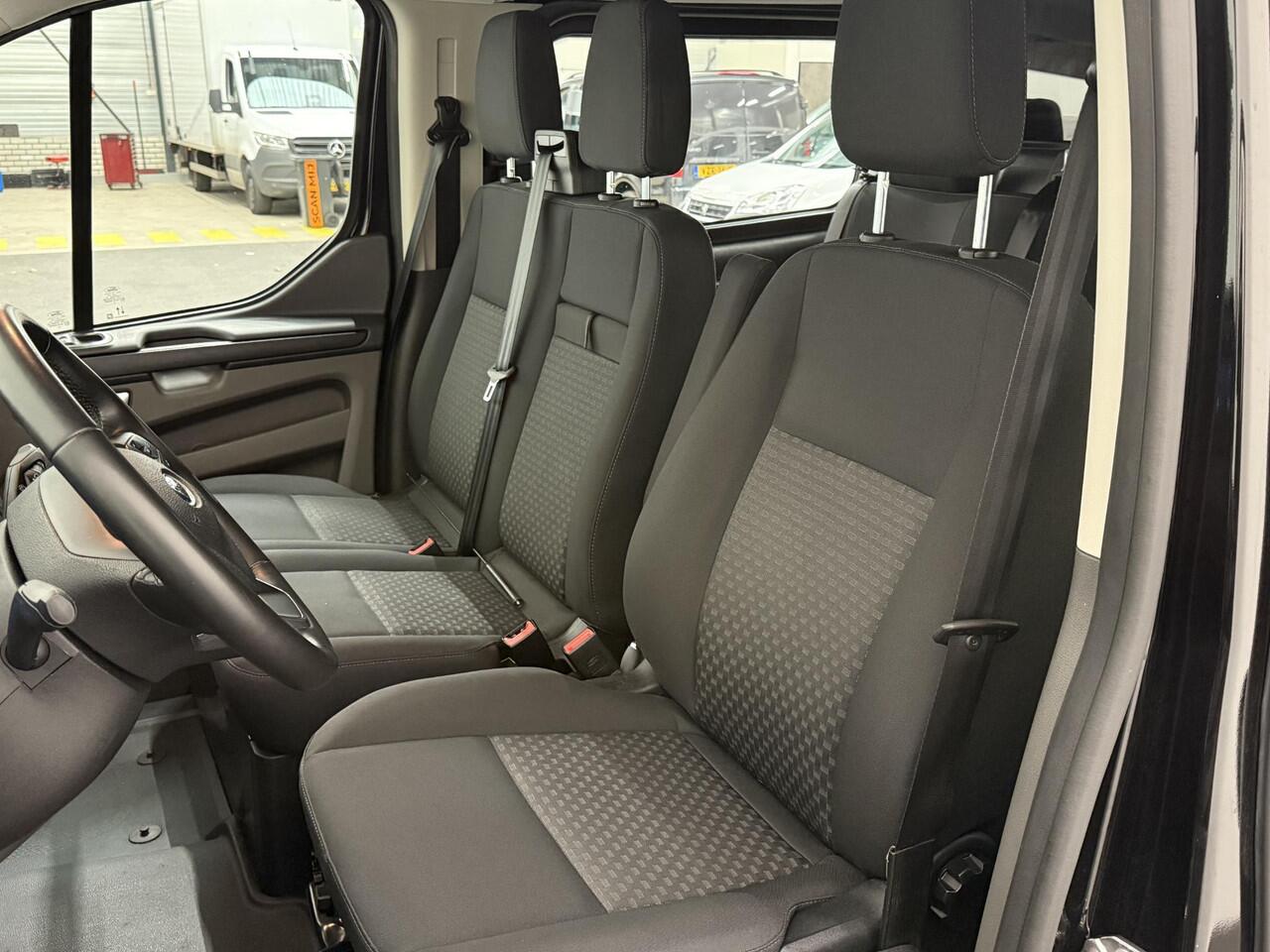 Ford TRANSIT CUSTOM 300 2.0 TDCI L2H1 Trend Dubbele Cabine Automaat Airco Navi Cruise control Camera Parkeersensoren