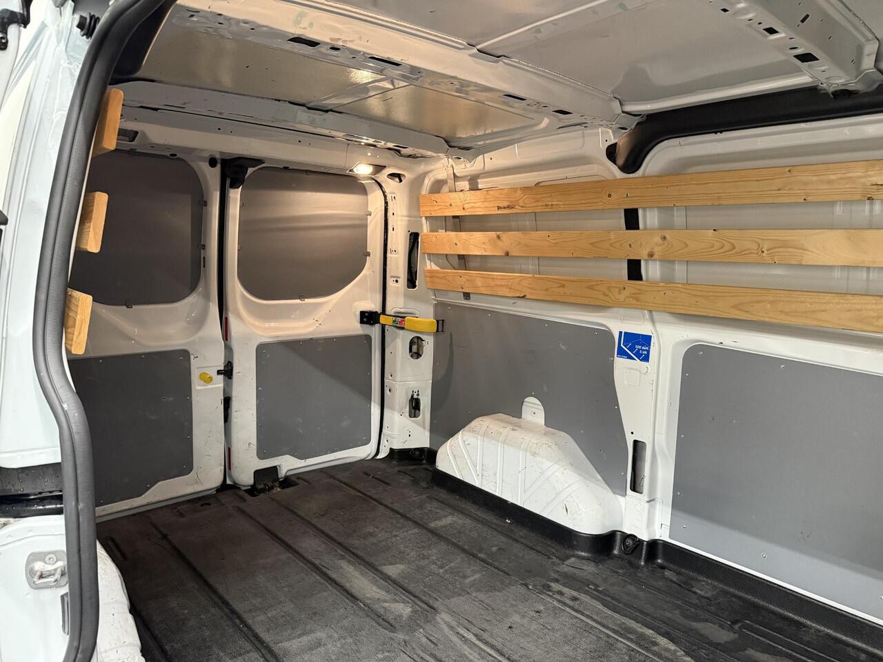 Ford TRANSIT CUSTOM 280 2.0 TDCI L1H1 Trend Automaat Navi DAB PDC Airco Camera Carplay