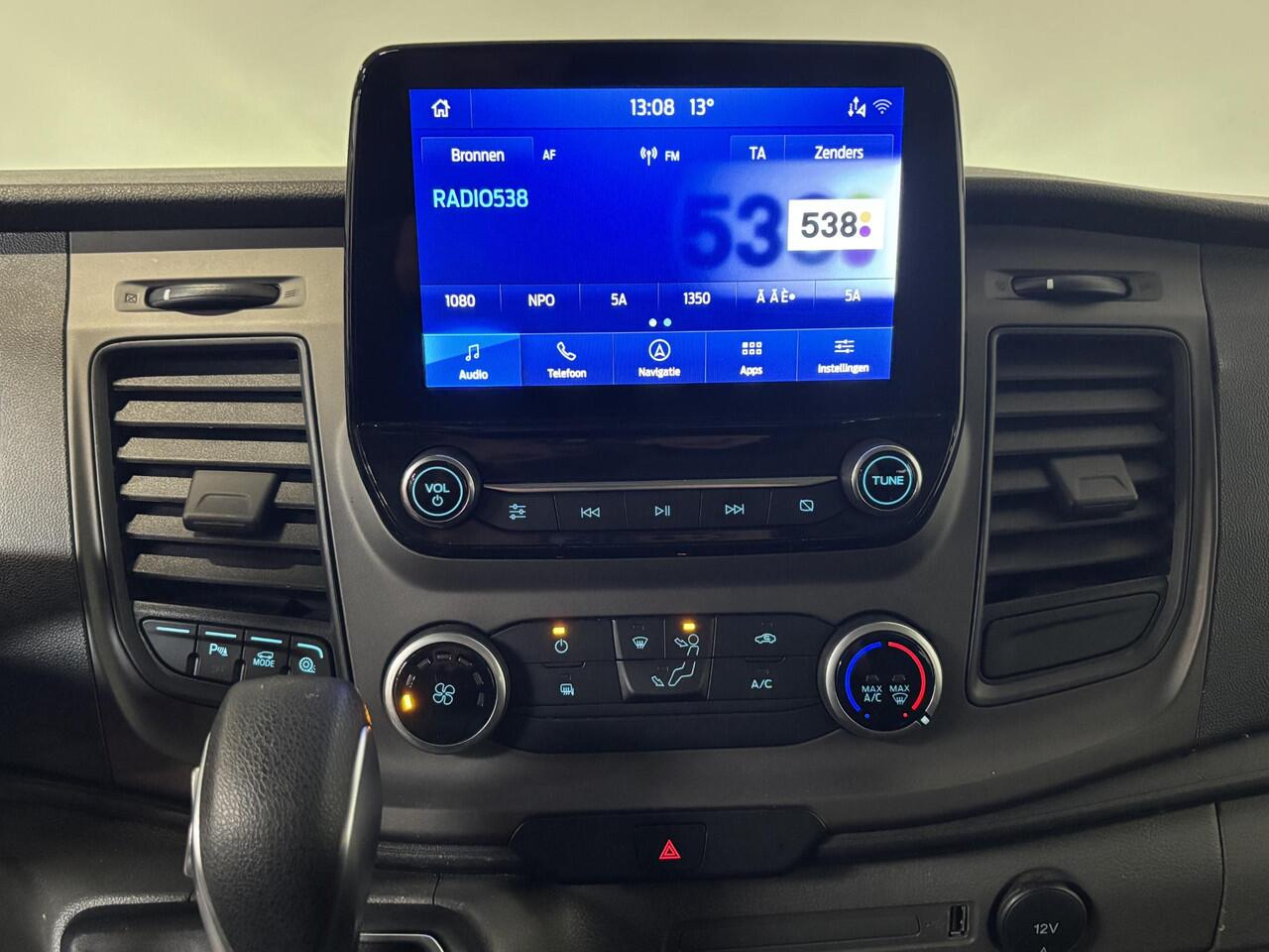 Ford TRANSIT CUSTOM 300 2.0 TDCI L2H1 Trend Dubbele Cabine Automaat Airco Bluetooth Cruise Control Navi Trekhaak