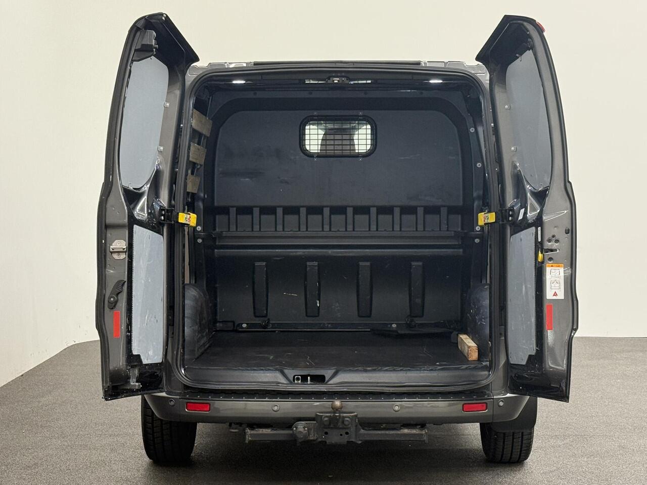 Ford TRANSIT CUSTOM 300 2.0 TDCI L2H1 Limited Dubbele Cabine Automaat Navi Airco 2 Schuifdeuren Trekhaak PDC Carplay DAB