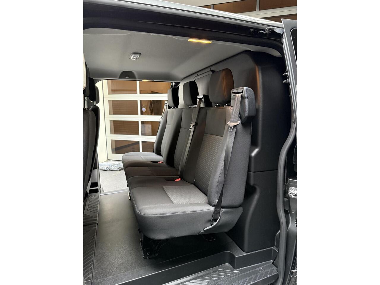 Ford TRANSIT CUSTOM 320 2.0 TDCI L2H1 Trend DC