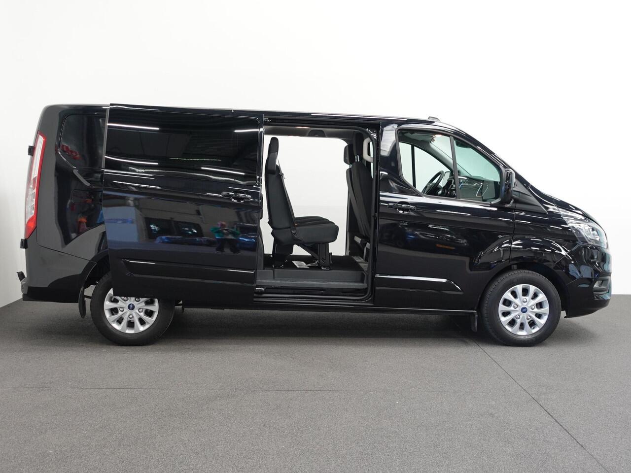 Ford TRANSIT CUSTOM 300 2.0 TDCI L2H1 Dubbele Cabine Automaat Navi Airco 2 Schuifdeuren Trekhaak Parkeersensoren Carplay