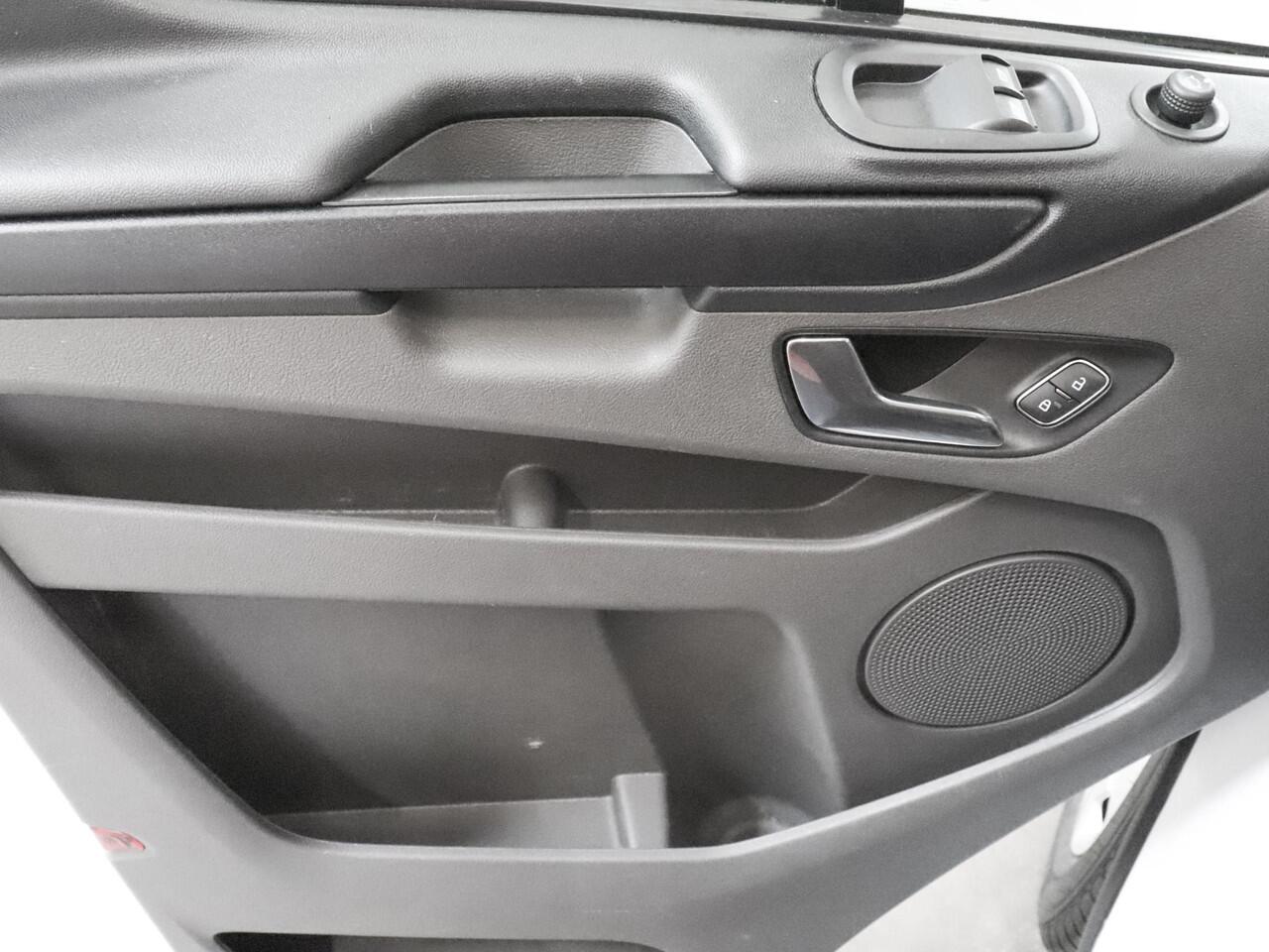 Ford TRANSIT CUSTOM 130pk L2H1 Raptor Edition Trend 2x Schuifdeur Airco Cruise Control Achterklep Radio Bluetooth Euro6