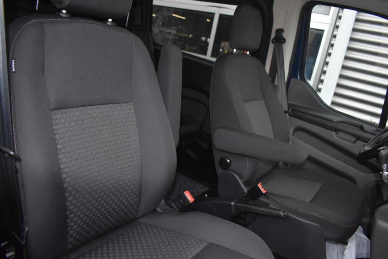 Ford TRANSIT CUSTOM 300 2.0 TDCI L2H1 DUBBEL CABINE / APPLE CARPLAY / TREKHAAK