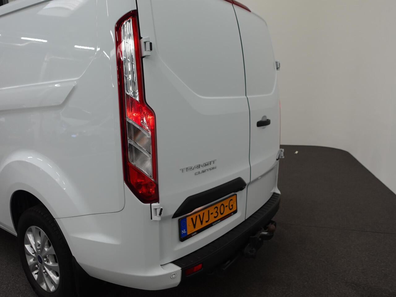 Ford TRANSIT CUSTOM 300 2.0 TDCI L2H1 Trend Automaat Navigatie Camera Airco Bluetooth Trekhaak