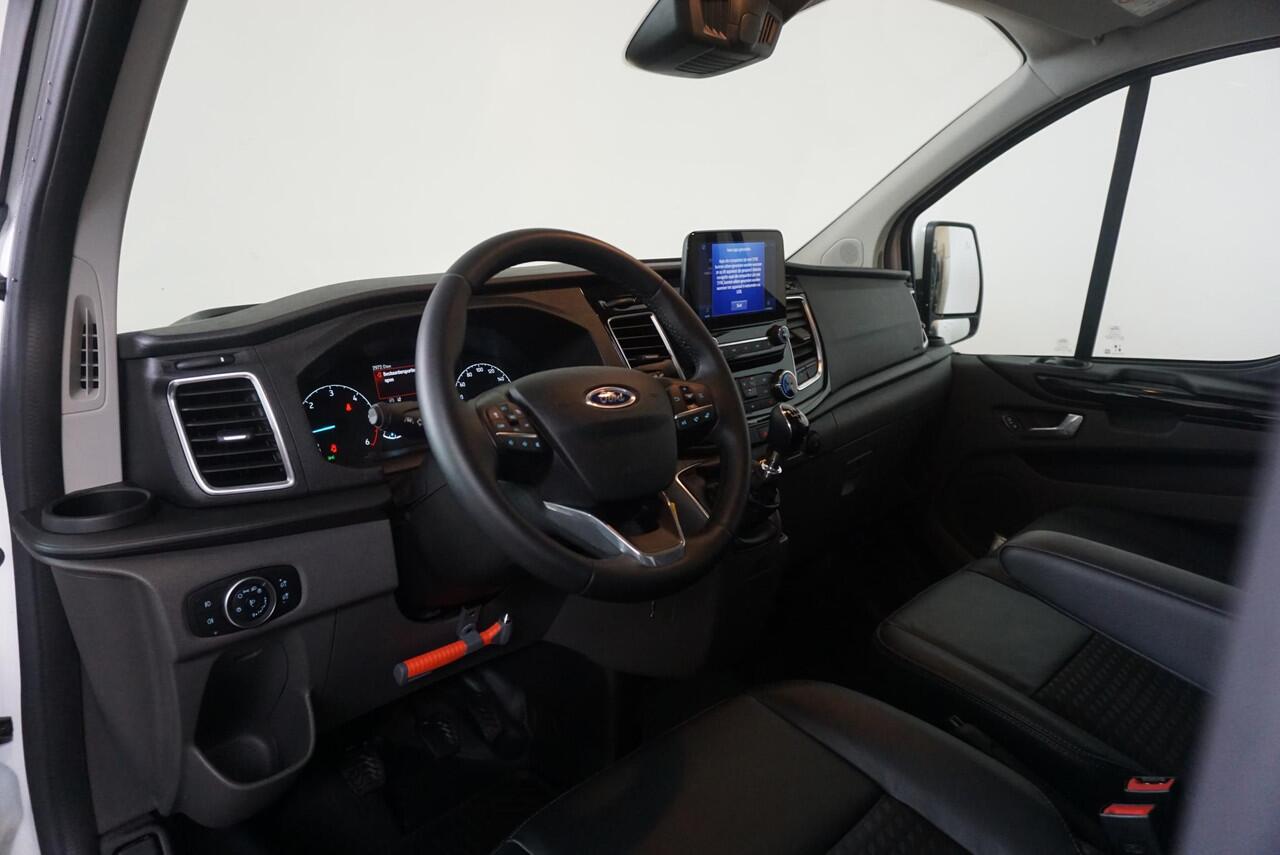 Ford TRANSIT CUSTOM 290 2.0 TDCI L2H1 Sport Edition 170PK Ford Transit Custom 290 2.0 TDCI L2H1 Sport Edition Airco Navi Cruise Adaptive Bluetooth Trekhaak