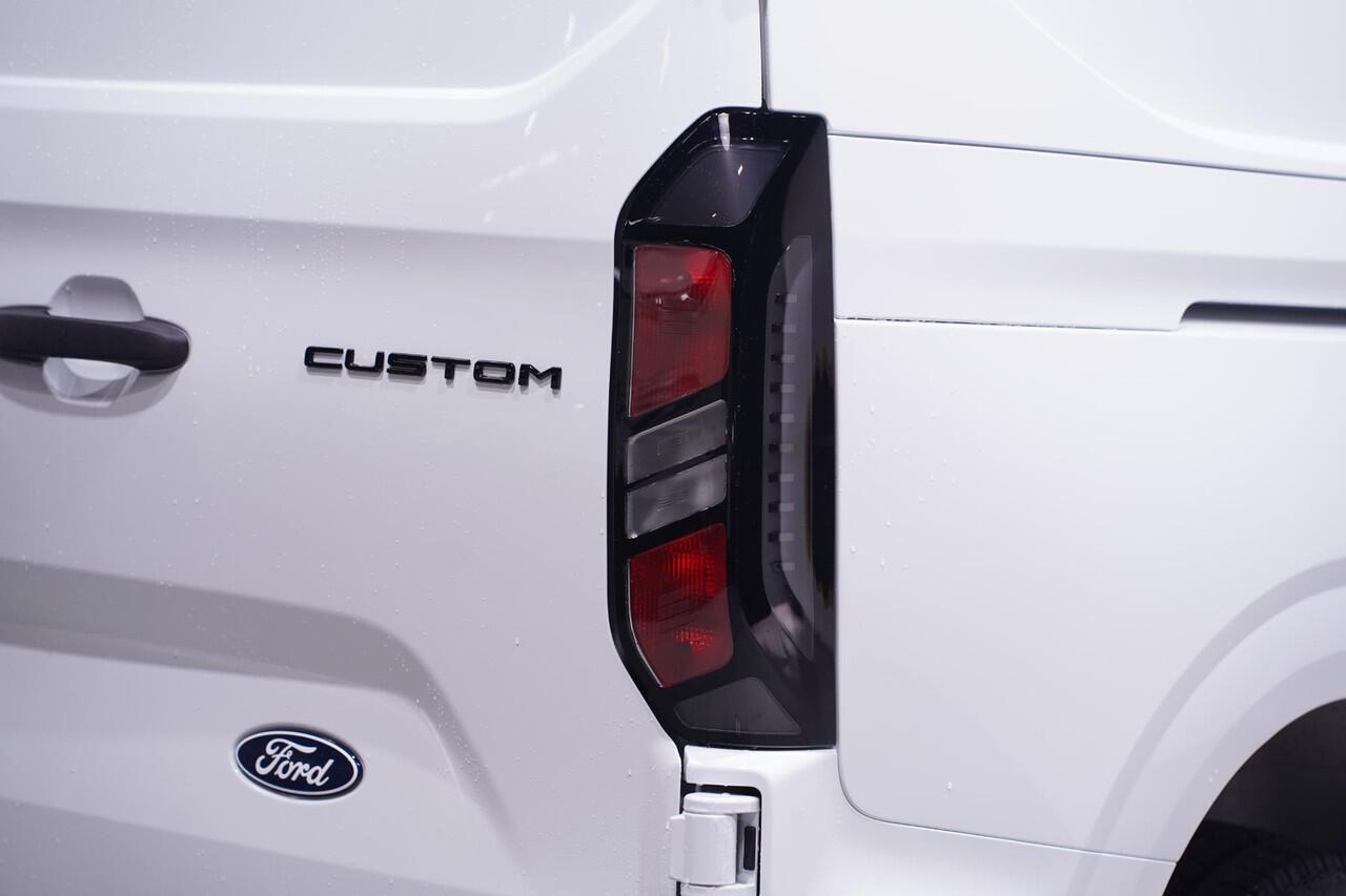 Ford TRANSIT CUSTOM 320 2.0 TDCi 136 pk Trend L2H1, A-Spoiler, 19" LMV Airco ECC, Apple Carplay, Cruise control, PDC V+A, 3-Zits