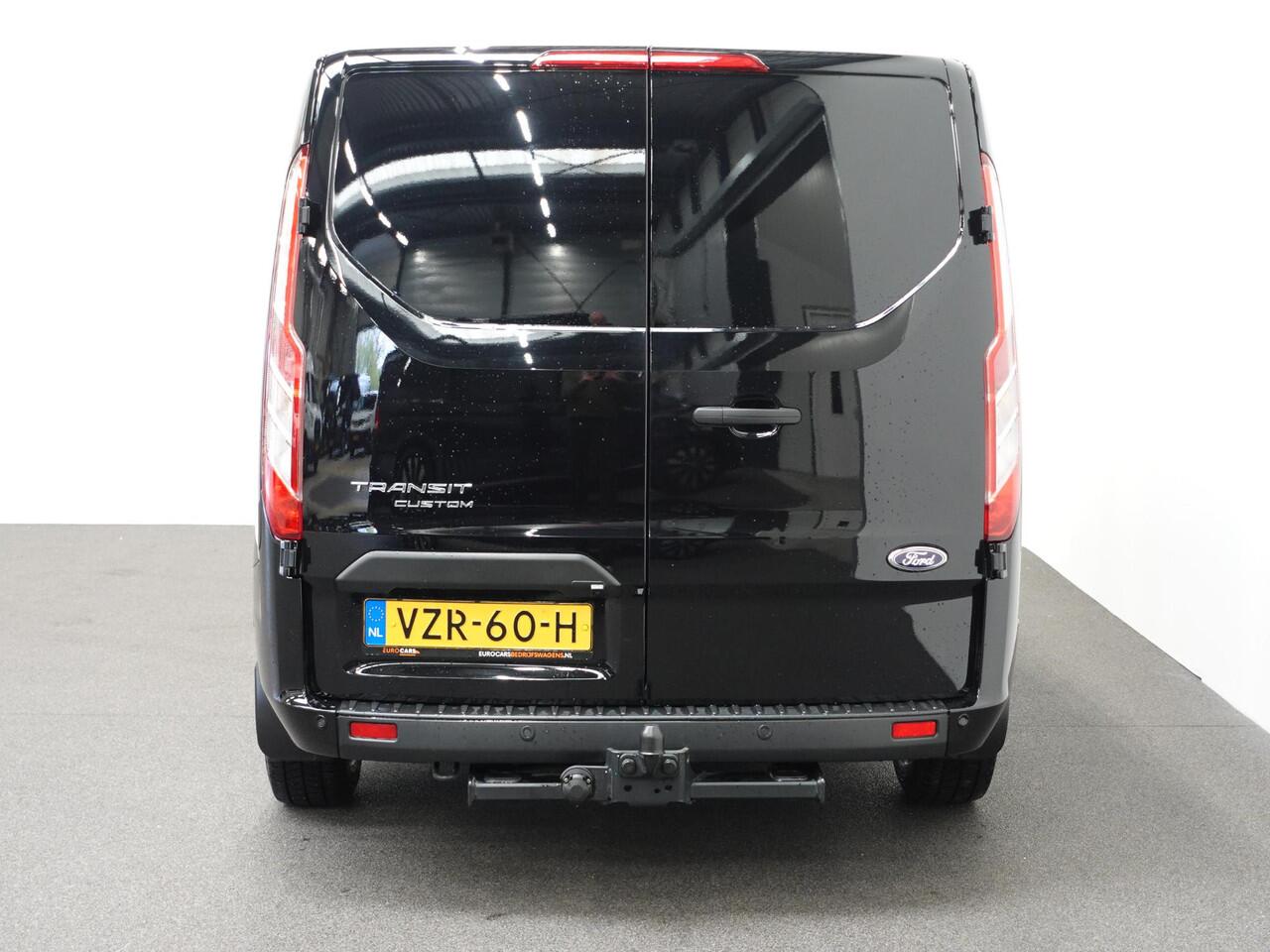 Ford TRANSIT CUSTOM 130pk Automaat L2H1 Trend Navigatie Cruise control Camera Parkeersensoren Trekhaak Airco