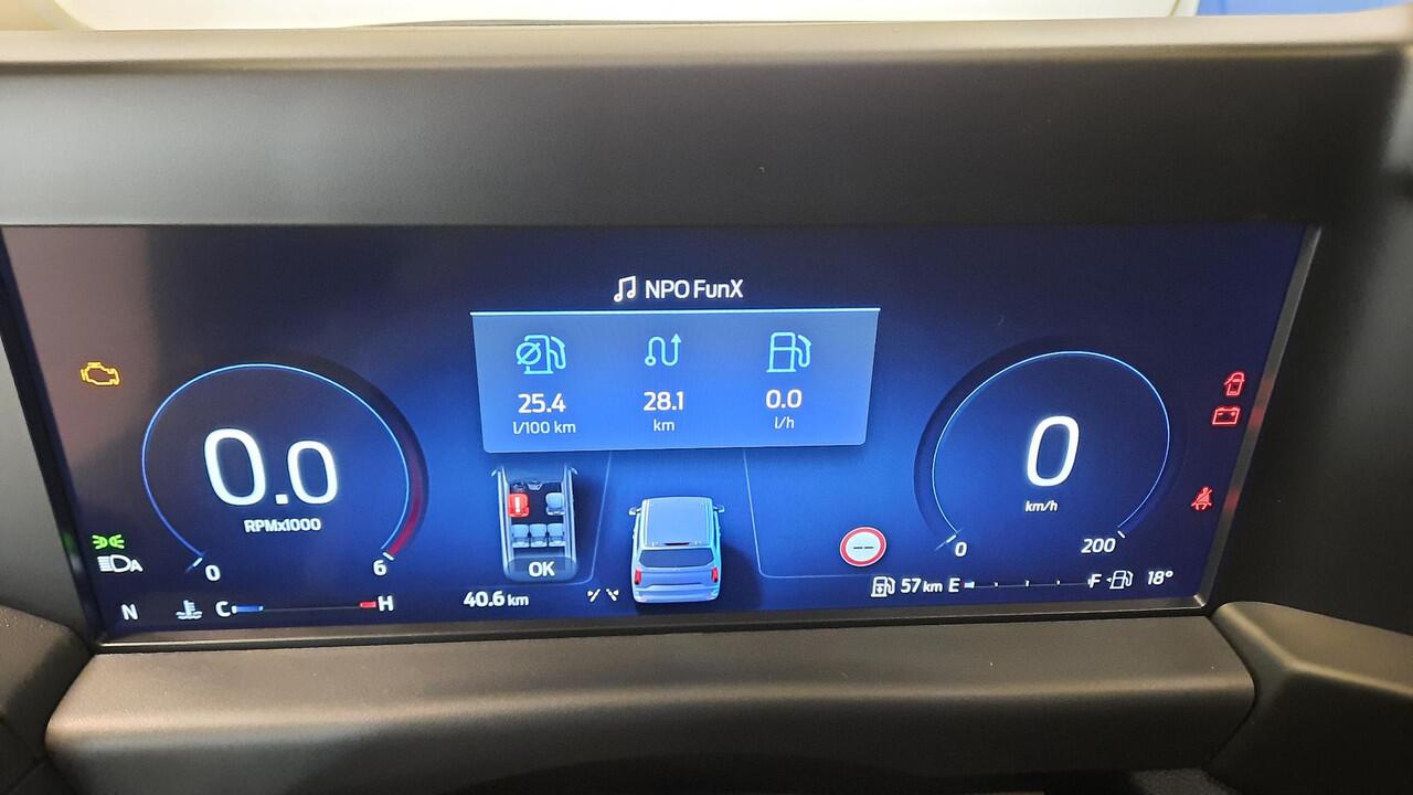 Ford TRANSIT CUSTOM 320 2.0 TDCI L2H1 Trend DC Zeer veel opties, 5 persoons!