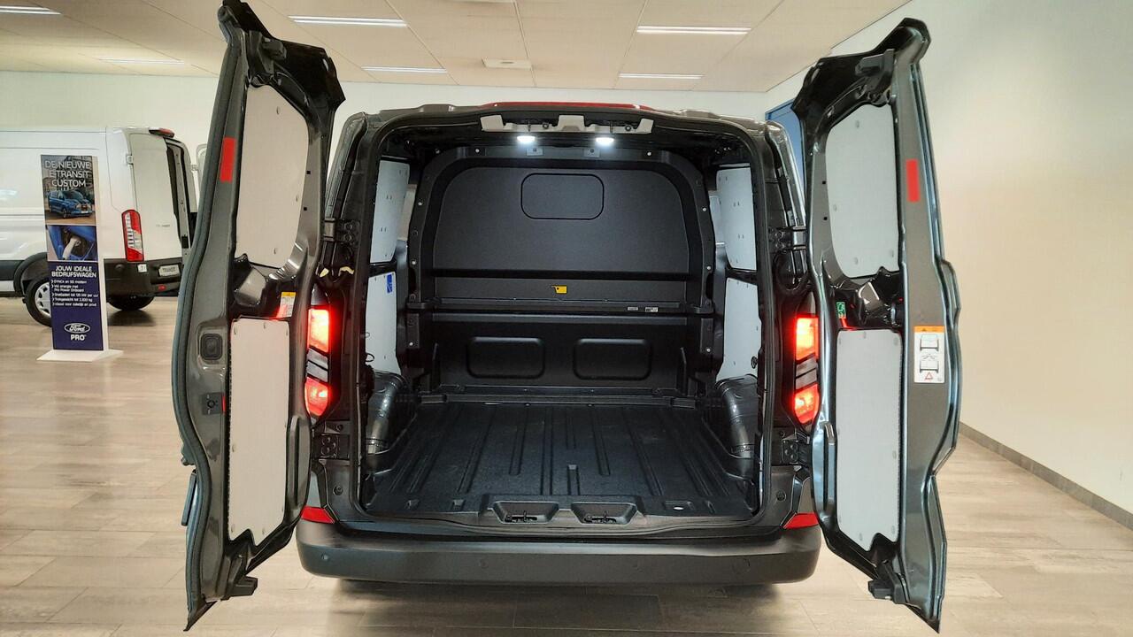 Ford TRANSIT CUSTOM 320 2.0 TDCI L2H1 Trend DC Zeer veel opties, 5 persoons!