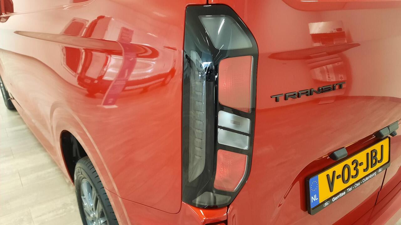 Ford TRANSIT CUSTOM 320 2.0 TDCI L2H1 Limited