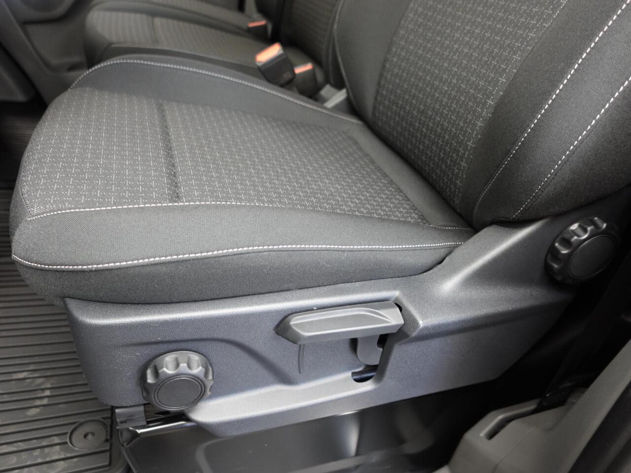 Ford TRANSIT CUSTOM 300 2.0 TDCI L2H1 Trend Nieuw Model Automaat Ford Transit Custom 300 2.0 TDCI L2H1 Trend NM Automaat Airco Navi Cruise PDC Camera