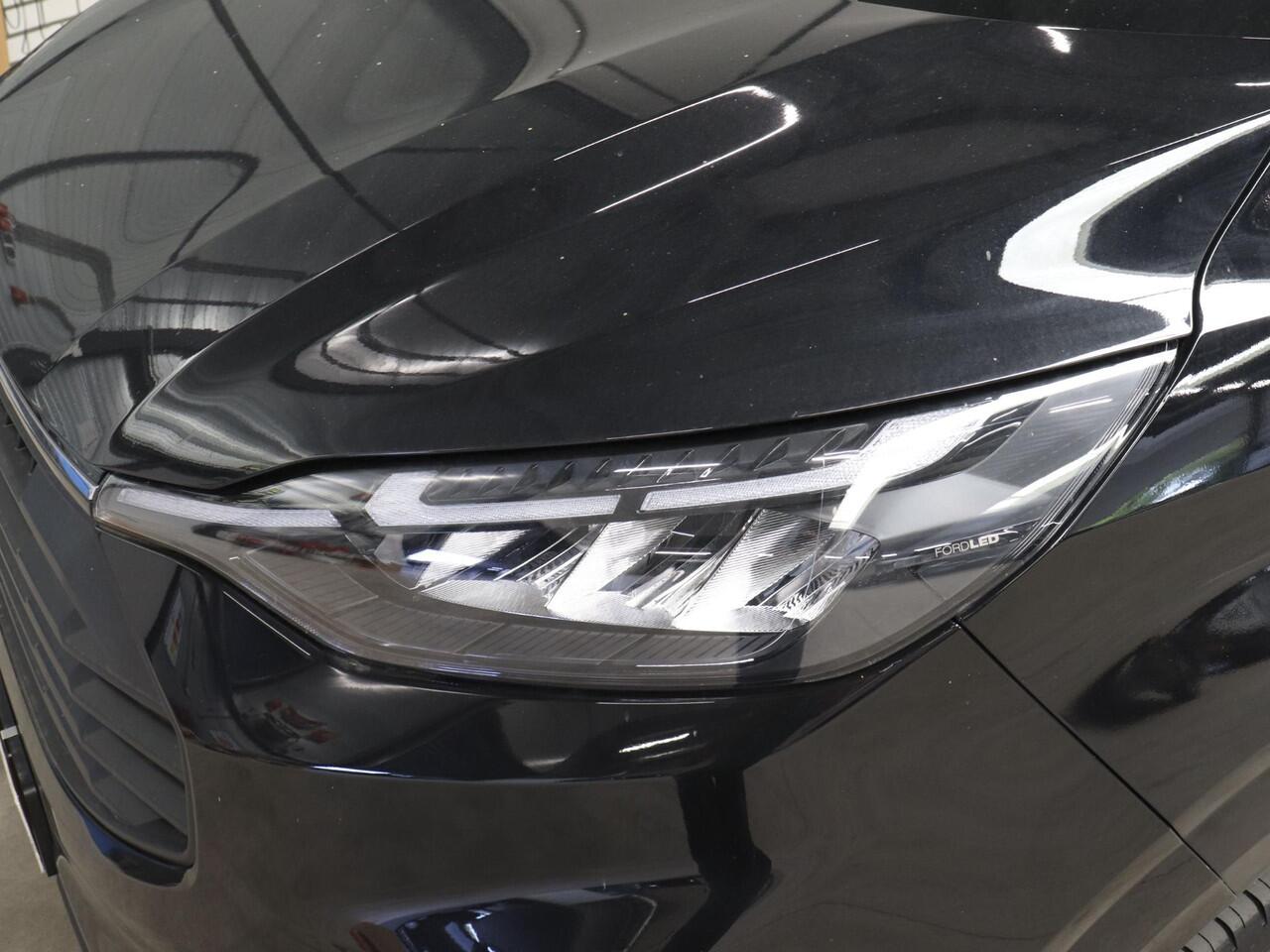 Ford TRANSIT CUSTOM 300 2.0 TDCI L2H1 Trend Nieuw Model Ford Transit Custom 300 2.0 TDCI L2H1 Trend NM Navi Cruise Camera Parkeersensoren Trekhaak