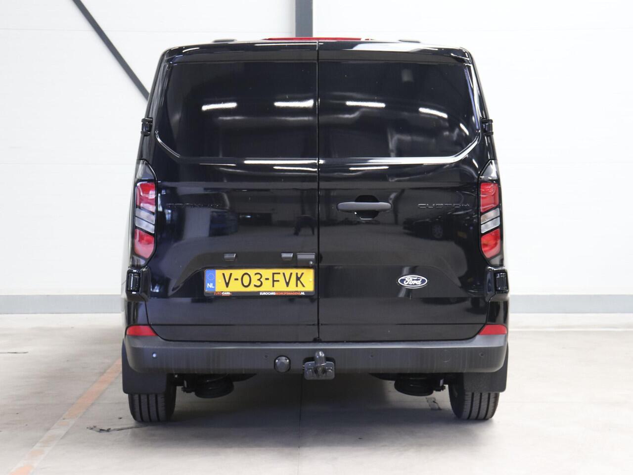 Ford TRANSIT CUSTOM 300 2.0 TDCI L2H1 Trend Nieuw Model Ford Transit Custom 300 2.0 TDCI L2H1 Trend NM Navi Cruise Camera Parkeersensoren Trekhaak