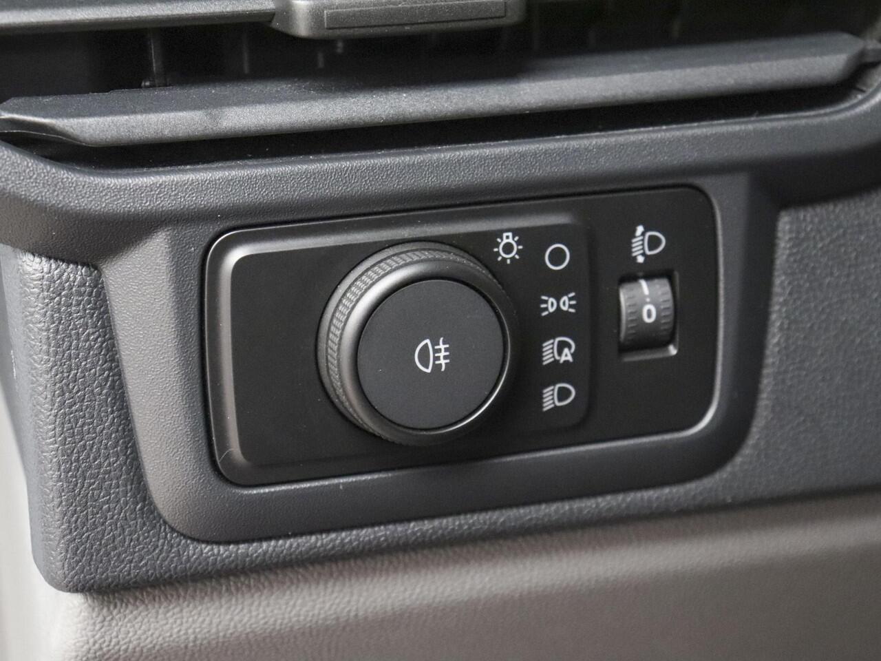 Ford TRANSIT CUSTOM 280 2.0 TDCI L2H1 Trend Nieuw Model BPM VRIJ! Ford Transit Custom 280 2.0 TDCI L2H1 Trend NM Airco Cruise Navi PDC Camera Carplay