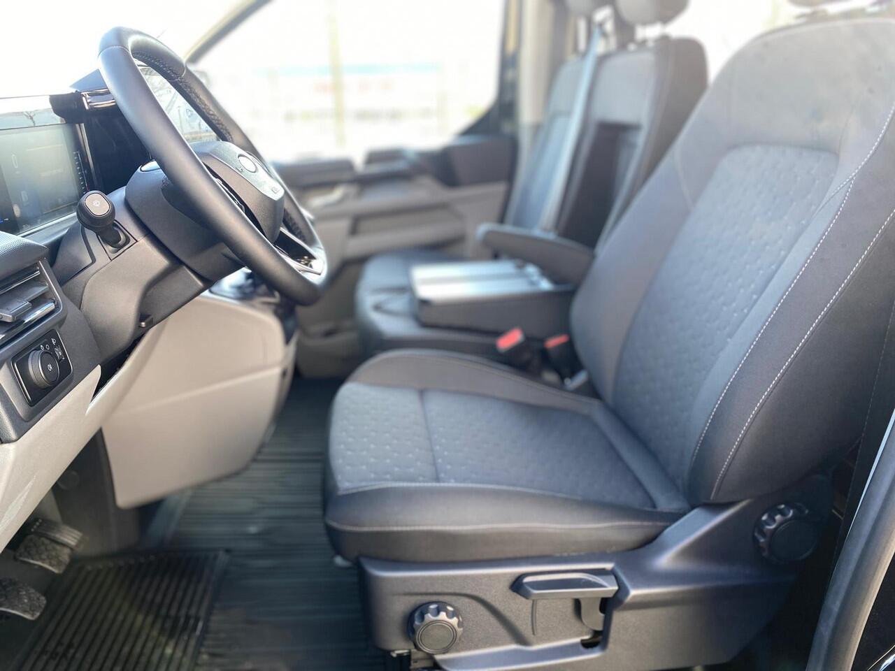Ford TRANSIT CUSTOM 320 2.0 TDCI L2 H1 LIMITED | DUBBEL CABINE | 6-PERSOONS | 2X ZIJSCHUIFDEUR | WEGKLAPBARE TREKHAAK | BIJRIJDERSBANK | STOELVERWARMING | NAVIGATIE | SPIEGEL PAKKET | LED LAMPEN | VOORRUITVERWARMING | BIJRIJDERSBANK | PARKEERCAMERA