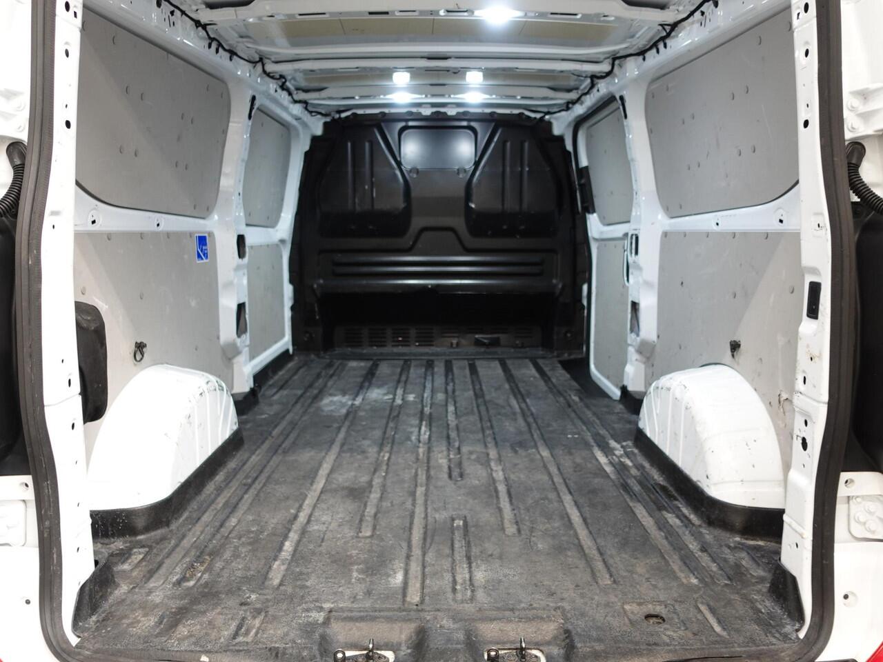 Ford TRANSIT CUSTOM Automaat L2H1 Trend Nieuw Model Ford Transit Custom Automaat L2H1 Trend NM Airco Navi Cruise PDC Camera