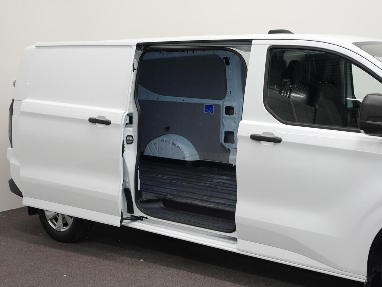 Ford TRANSIT CUSTOM Automaat L2H1 Trend Nieuw Model Ford Transit Custom Automaat L2H1 Trend NM Airco Navi Cruise PDC Camera