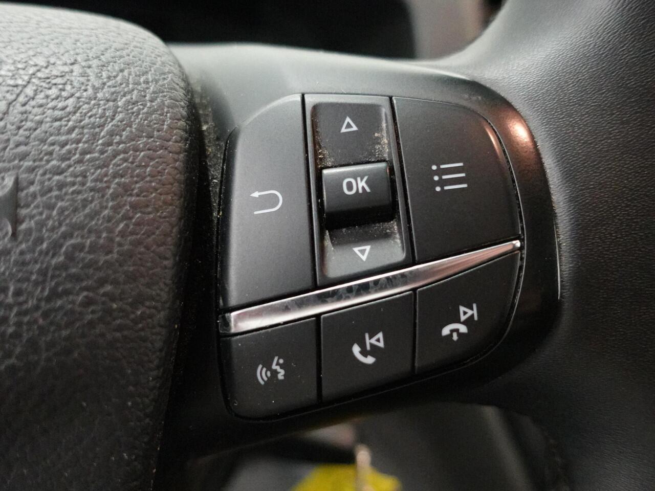 Ford TRANSIT CUSTOM 300 2.0 TDCI L2H1 Trend Aut. Airco Navi Cruisecontrol Camera PDCVA